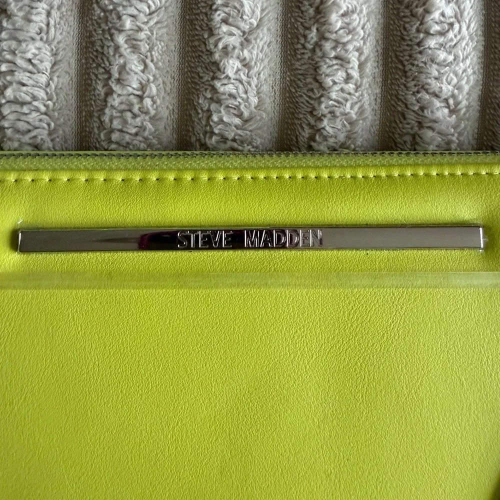 Steve Madden steve madden